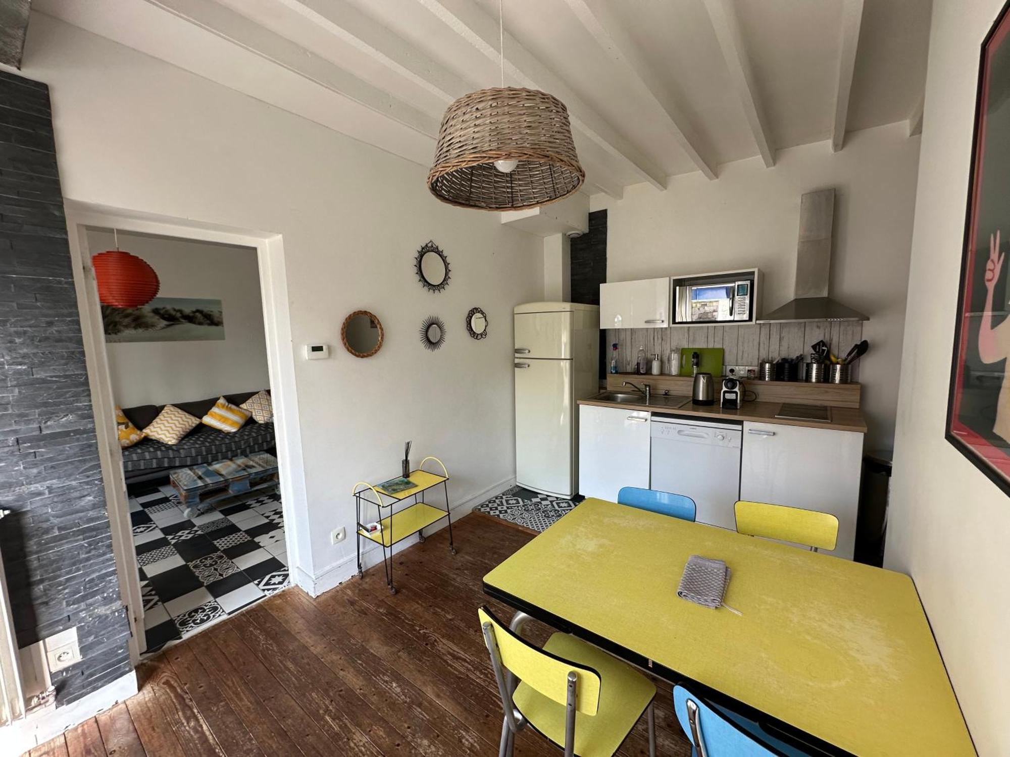 Rouen Eco Lodges Maison Entiere Avec Terrasse Dans Jardin Potager Piscine Parking Exterior foto